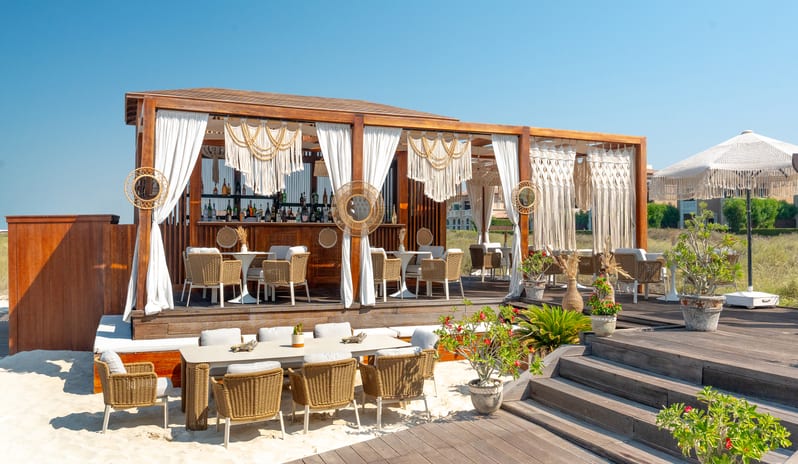 middle-east-holidays-abu-dhabi-rixos-premium-saadiyat-island-hotel- ame-beach-bar